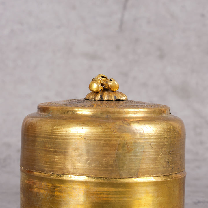 Brass katordan mini pital serving set — lifestyle shot