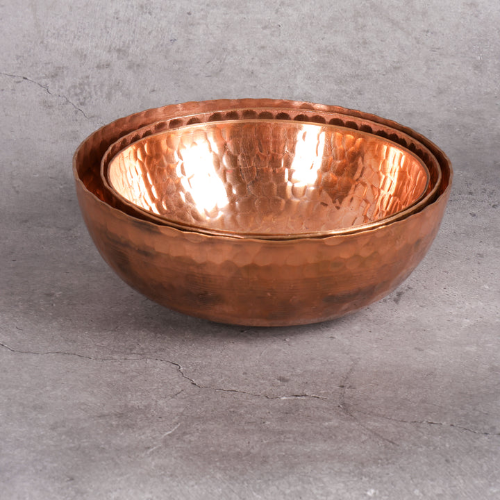 Copper tasla tamba kitchen bowl — close-up material