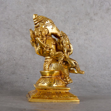 Brass Ganesha with Ridhi Sidhi - Prosperity Wisdom Set - Close-up shot highlighting material