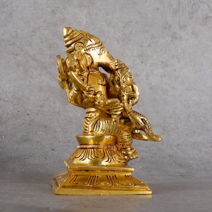 Brass Ganesha with Ridhi Sidhi - Prosperity Wisdom Set - Close-up shot highlighting material